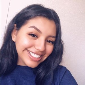 Meet your Posher, Isabel